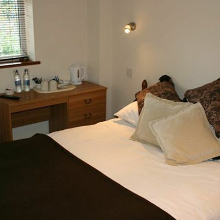 Dee & Steve'S B&B Windsor Extérieur photo